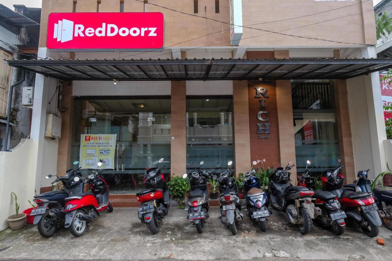 Reddoorz At Hotel Rich Parepare Near Pantai Mattirotasi Kültér fotó